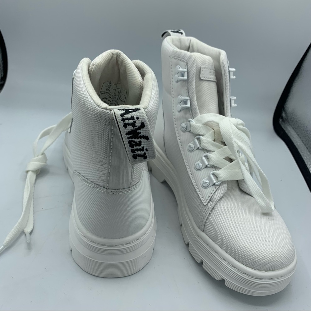 Dr. Martens Womens Combs W Combat Boot Size 7L White